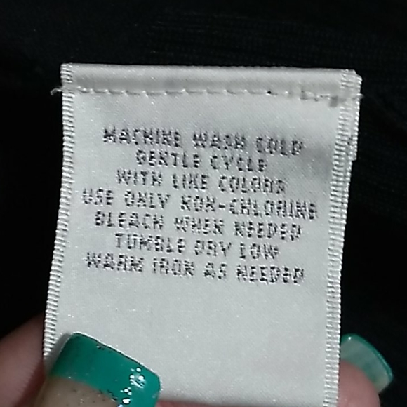 Short black cardigan - Picture 4 of 6